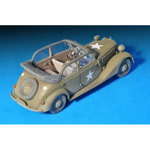 Бронетехніка та артилерія Збірна модель 1:35 Німецький автомобіль МБ ТИП 170V Кабріо салон Miniart 35103