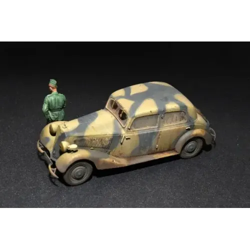 Авто-мото Німецький автомобіль Personenwagen Typ 170V Saloon 1:35 Personenwagen Typ 170V Saloon 1:35