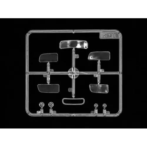 Бронетехніка та артилерія Збірна модель 1:35 Німецький бронеавтомобіль Sd.Kfz. 247 Ausf.B з екіпажем ICM 35111