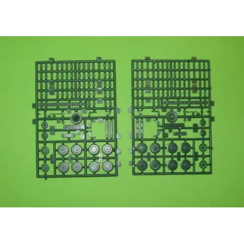 Бронетехніка та артилерія САУ на базі танка БТ-7