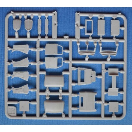 Авто-мото Сборная модель 1:72 Грузовик с решетчатым кузовом V-8, США, 1936:37 гг. ACE 72584