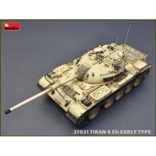 Бронетехніка та артилерія Танк Тиран 4 Sh, раннього типу з інтер'єром 1:35