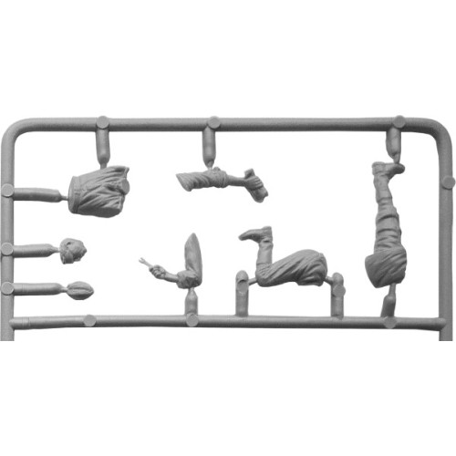 Авто-мото Збірна модель 1:35 Вантажівка G7107 1,5 т 4x4 з дерев'яним кузовом Miniart 35386