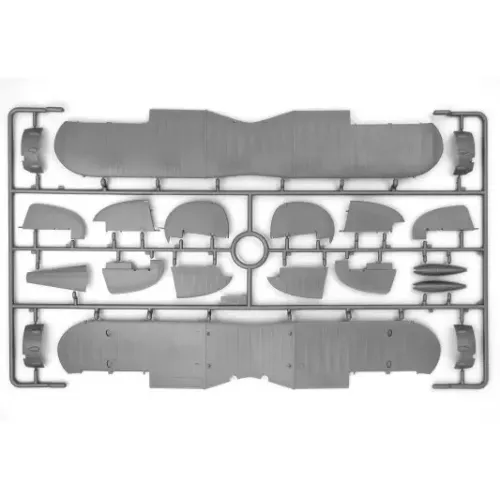 Сборная модель самолета Сборная модель 1:32 Британский истребитель Gloster Sea Gladiator Mk.II с британскими пилотами 1:32