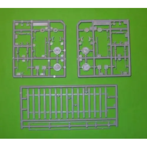 Вагоны и поезда Тяжелый артиллерийский броневагон S.Sp (UM255) Масштаб: 1:72