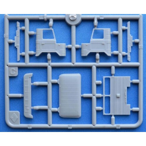 Авто-мото Збірна модель 1:72 Радянська всюдихідна військова вантажівка ГАЗ-66 ACE 72182