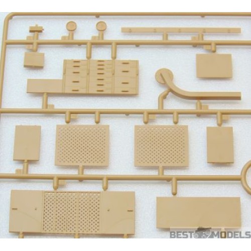Авто-мото Збірна модель 1:35 Радянський автомобіль технічної допомоги ЗІЛ-131 ICM 35518