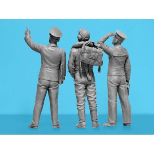 Фігури та мініатюри Збірна модель 1:32 Фігури пілоти британської морської авіації 2СВ ICM 32118