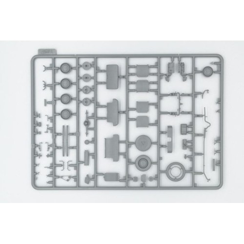 Авто-мото Збірна модель 1:35 Німецький штабний автомобіль Kadett K38 Cabriolimousine ICM 35483