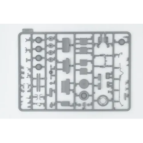 Авто-мото Збірна модель 1:35 Німецький штабний автомобіль Kadett K38 Cabriolimousine ICM 35483