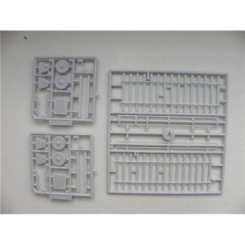 Вагони та поїзди Танкоперевізна платформа з танком Pz. Kpfw38 (т)