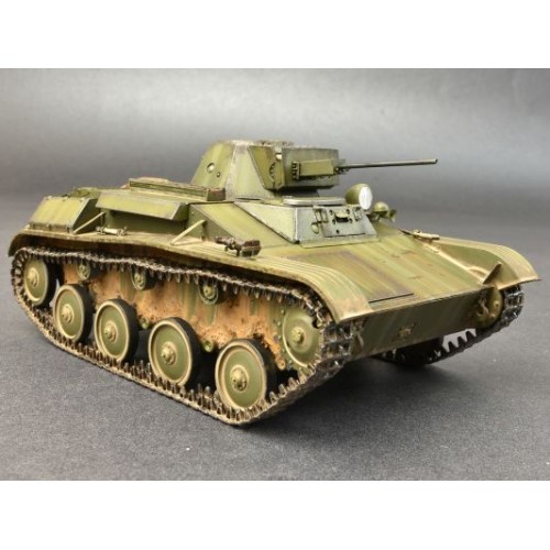 Бронетехника и артиллерия Легкий танк Т-60, поздний, с интерьером 1:35