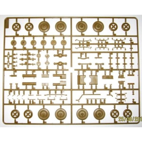 Авто-мото Збірна модель 1:35 Німецький штабний автомобіль Typ G4 (Kfz.21) ICM 35538