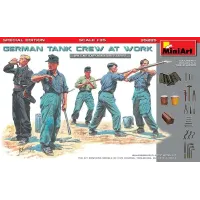 Збірна модель 1:35 Фігури німецький танковий екіпаж за роботою. спеціальне видання Miniart 35285