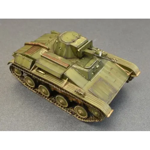 Бронетехника и артиллерия Легкий танк Т-60, поздний, с интерьером 1:35
