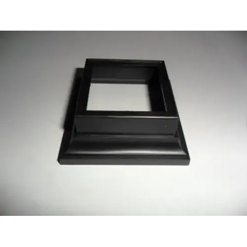 Фігури та мініатюри Збірна модель 1:16 Фігура Сержант морської піхоти США ICM 16005