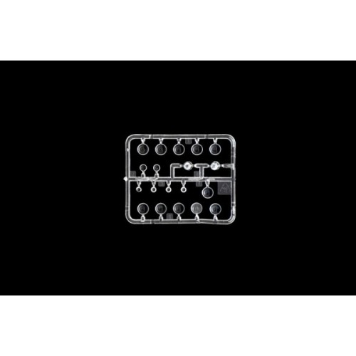 Авто-мото Збірна модель 1:24 вантажний автомобіль : тягач Iveco Hi-way E5 Abarth Italeri 3934