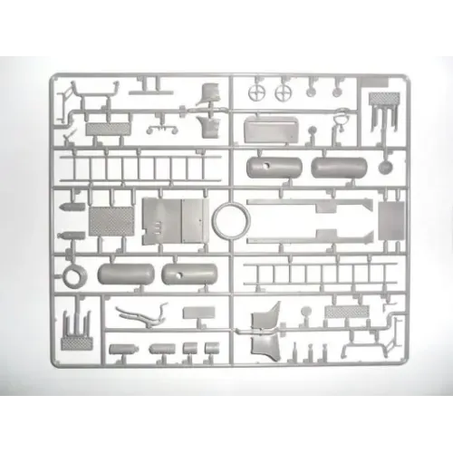 Авто-мото Сборная модель 1:24 Пожарный автомобиль с экипажем T 1914 ICM 24017