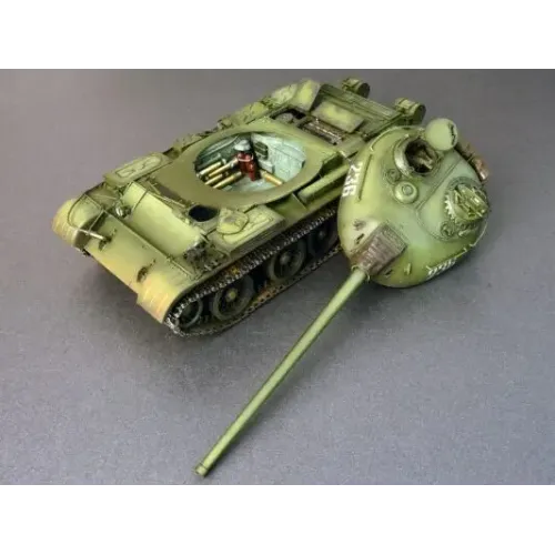 Бронетехніка та артилерія Середній танк T-54-3 з повним інтер'єром, 1951 р. 1:35