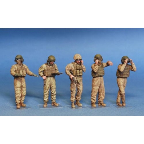 Фигуры и миниатюры Сборная модель 1:35 Фигуры экипаж танка USMC Миниарт 37008