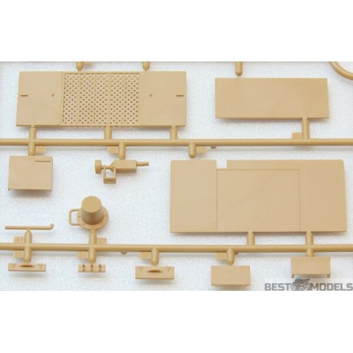 Авто-мото Збірна модель 1:35 Радянський автомобіль технічної допомоги ЗІЛ-131 ICM 35518