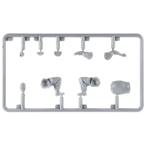 Фигуры и миниатюры Сборная модель 1:35 Фигуры украинский танковый экипаж на отдыхе Миниарт 37067