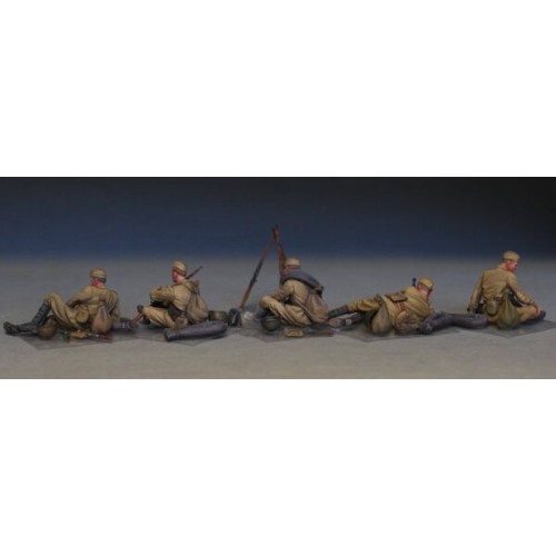 Фигуры и миниатюры Сборная модель 1:35 Фигуры советские солдаты на отдыхе Миниарт 35233