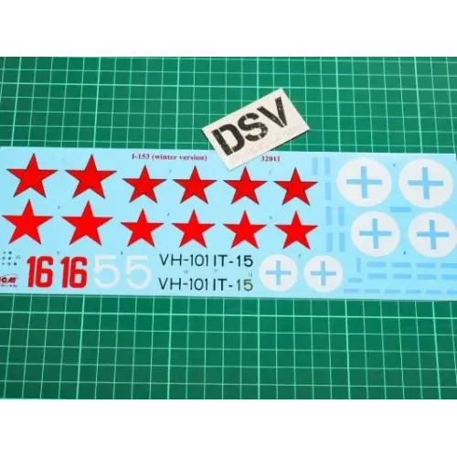 Сборная модель самолета Сборная модель 1:32 Советский истребитель Поликарпов I-153 "Чайка",(зимний вариант) ICM32011 1:32