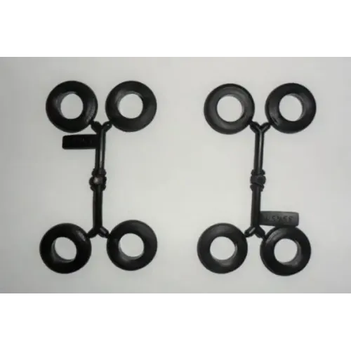 Авто-мото Збірна модель 1:35 Німецький вантажний військовий автомобіль KHD S3000 ICM 35451