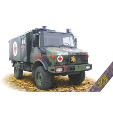 Грузовик-вездеход Unimog U1300L 4x4 (скорая помощь)