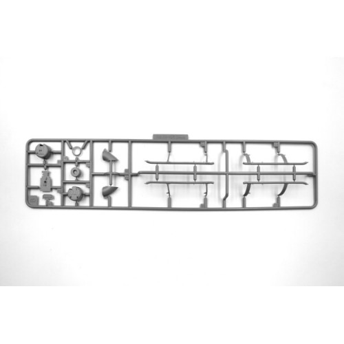 Вертолёты Сборная модель 1:48 Вертолет AH-1G Кобра и аэродромное покрытие США M8A1 ICM 48298