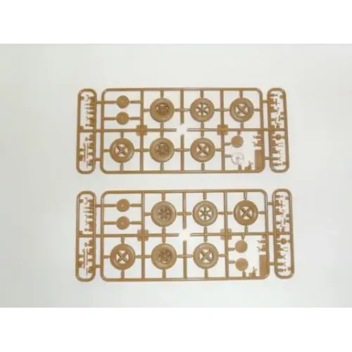 Бронетехніка та артилерія ICM35467 Henschel 33 D1 Kfz.72 Henschel 33 D1 Kfz.72 Друга світова війна німецька вантажівка радіозв'язку