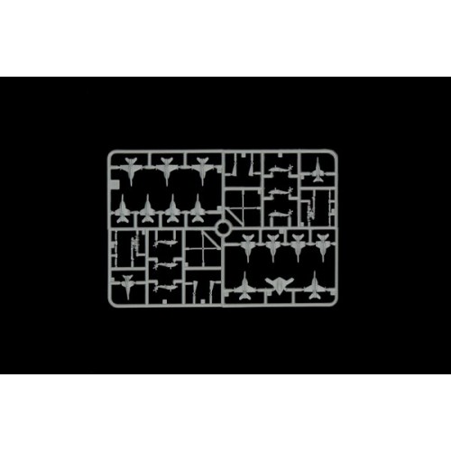 Флот Збірна модель 1:720 Авіаносець ВМС США ДЖОРДЖ Г. У. БУШ CVN-77 Italeri 5534