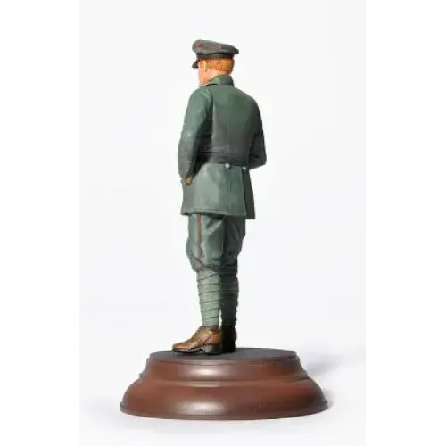 Фигуры и миниатюры Сборная модель 1:16 Фигура Эрнст Удет Летчик-ас Первой мировой войны МиниАрт 16030