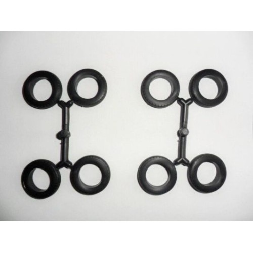 Авто-мото Збірна модель 1:35 Німецький санітарний автомобіль Lastkraftwagen 3.5 t AHN з укриттям ICM 35417