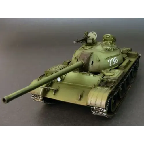 Бронетехника и артиллерия Средний танк T-54-3, 1951 г. 1:35