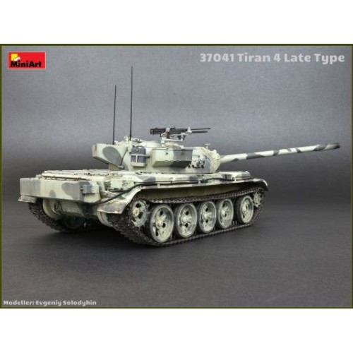 Бронетехника и артиллерия Танк Тиран 4, позднего типа 1:35