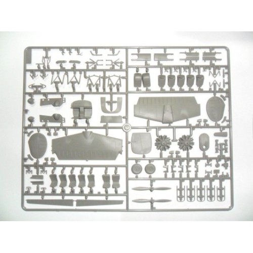 Збірна модель літака C18S, американський пасажирський літак 1:48