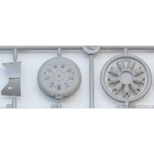 Сборная модель самолета Сборная модель 1:48 Советский истребитель-биплан I-153 (зимняя версия) ICM 48096 1:48