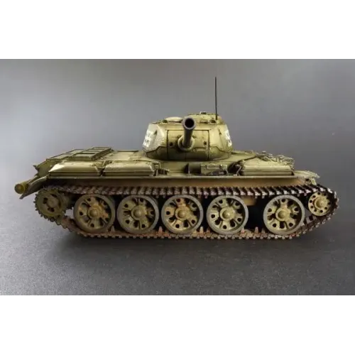 Бронетехника и артиллерия Средний танк Т-44 M 1:35