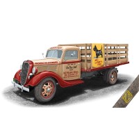 Сборная модель 1:72 Грузовик с решетчатым кузовом V-8, США, 1936:37 гг. ACE 72584