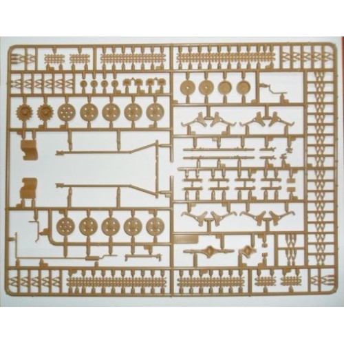 Бронетехніка та артилерія Збірна модель 1:35 Німецький санітарний автомобіль V3000S:SS M Maultier з укриттям ICM 35414