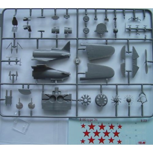 Сборная модель самолета I-16 Type 24 1:72
