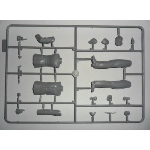 Фигуры и миниатюры Сборная модель 1:16 Фигура Офицер Республиканской гвардии Франции ICM 16004