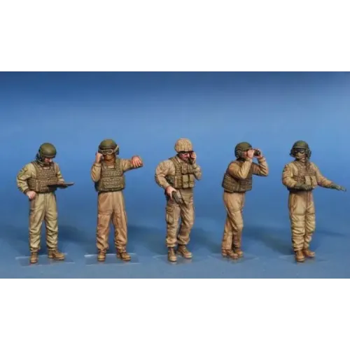 Фігури та мініатюри Збірна модель 1:35 Фігури екіпаж танку USMC Miniart 37008