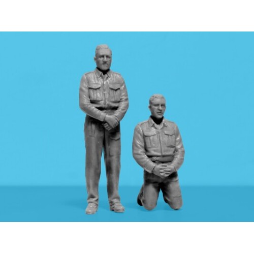 Фигуры и миниатюры Сборная модель 1:35 фигуры "Вы важны для Бога" Молитва перед сражением ICM 35616