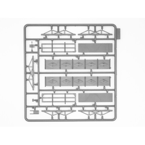 Бронетехніка та артилерія Збірна модель 1:35 Фігури AHN "Gulaschkanone" із кухарями ICM 35421