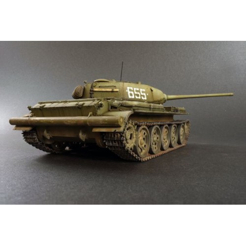 Бронетехника и артиллерия Средний танк Т-44 M 1:35