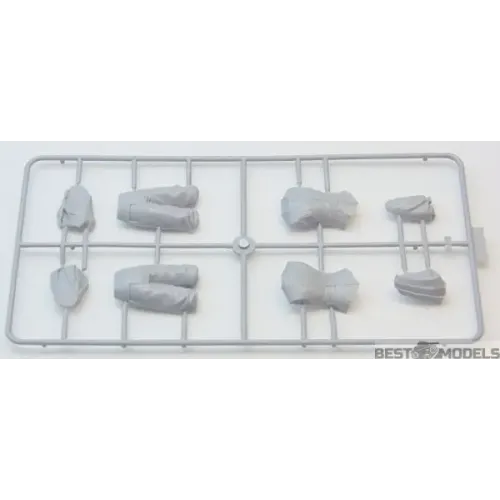 Фигуры и миниатюры Сборная модель 1:16 Фигура Швейцарский гвардеец стражи Ватикана ICM 16002