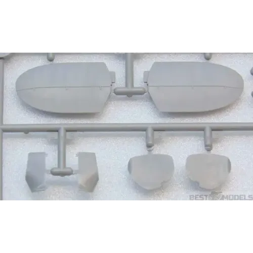 Сборная модель самолета Сборная модель 1:48 Советский истребитель-биплан I-153 (зимняя версия) ICM 48096 1:48